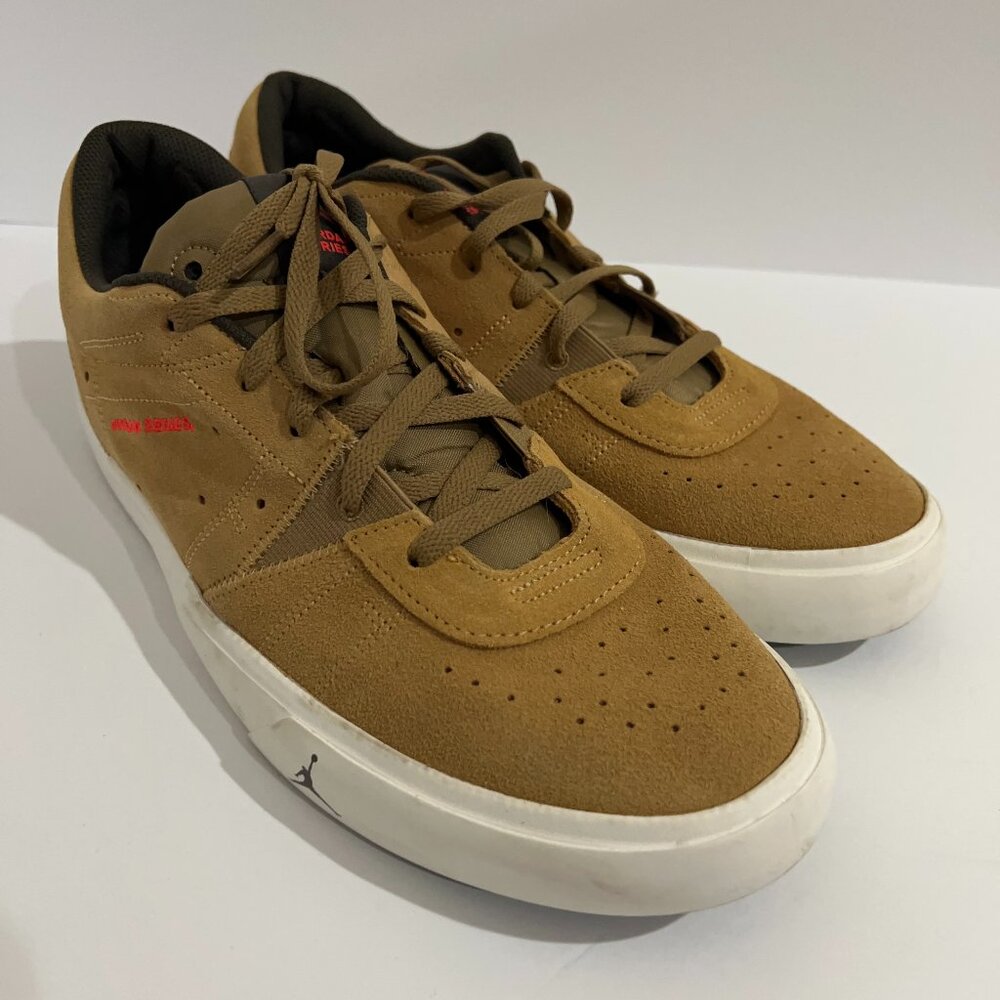 Nike Air Jordan Jordan Series Elemental Gold Low Lace Up Sneakers Mens 13